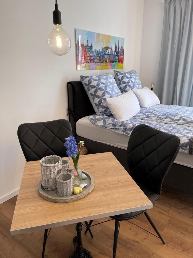 Exklusive Ferienwohnung 5Km Vom Centrum BRE Esterno foto