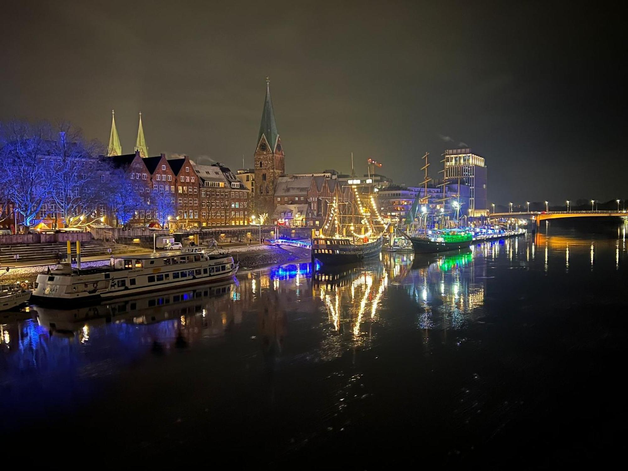 Exklusive Ferienwohnung 5Km Vom Centrum BRE Esterno foto