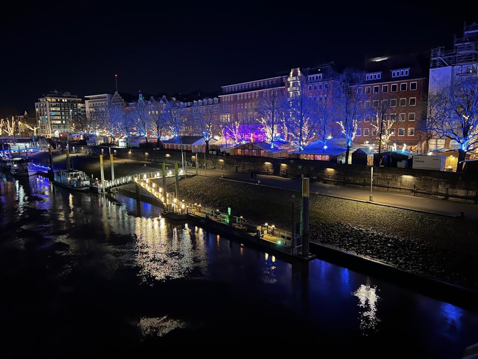 Exklusive Ferienwohnung 5Km Vom Centrum BRE Esterno foto